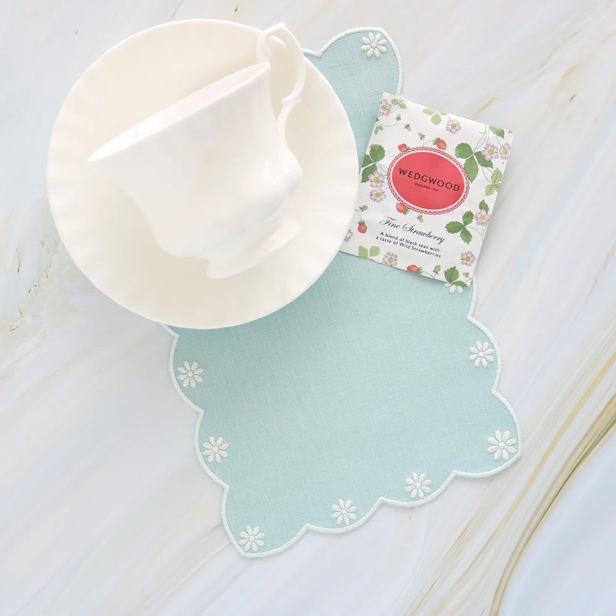 Harbor Green Bahama Linen Cocktail Napkins with Daisies (each)