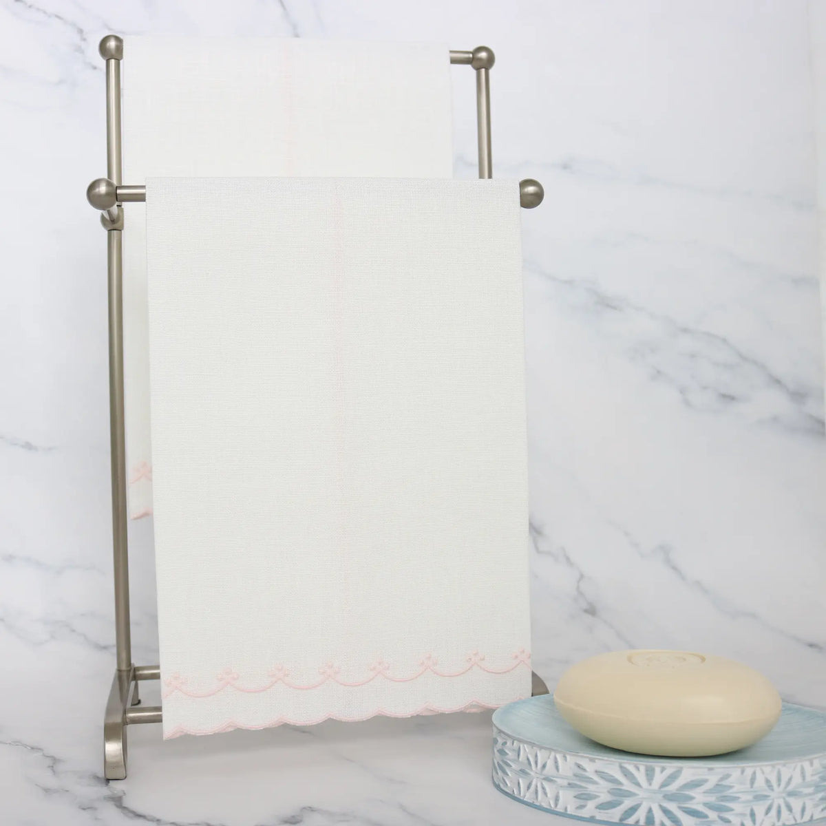 White Bergamo Scalloped Linen Guest Towel (each)