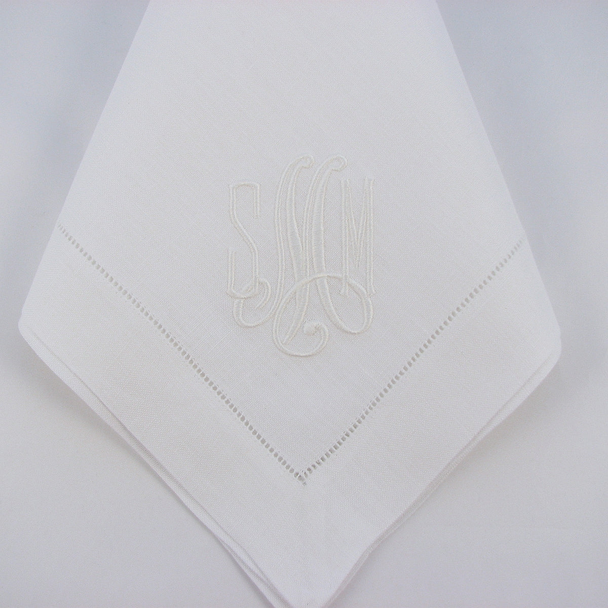 White Classico Hemstitched Dinner Napkins (set of 4)