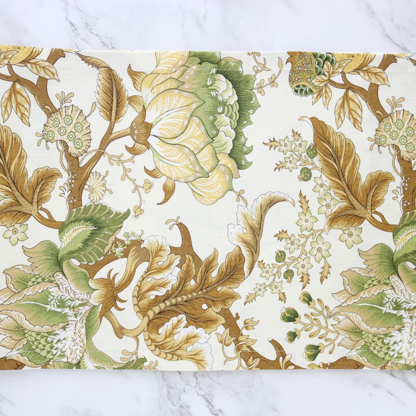 Covington Denehy Apple Linen Table Runner (each)
