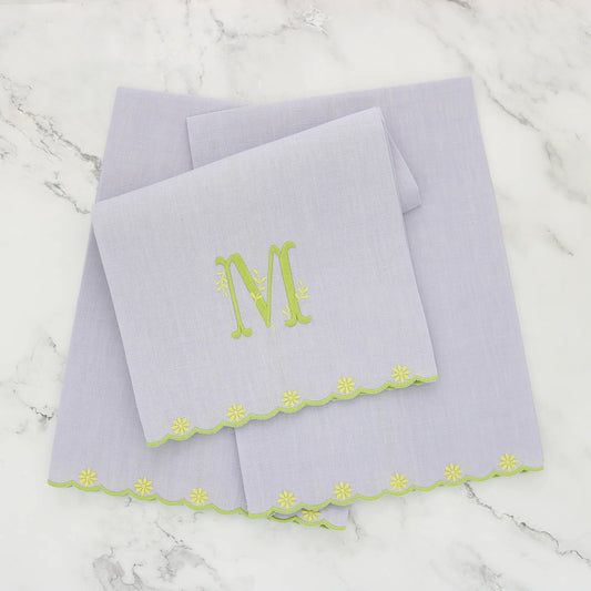 Daisies Scalloped Linen Guest Towel