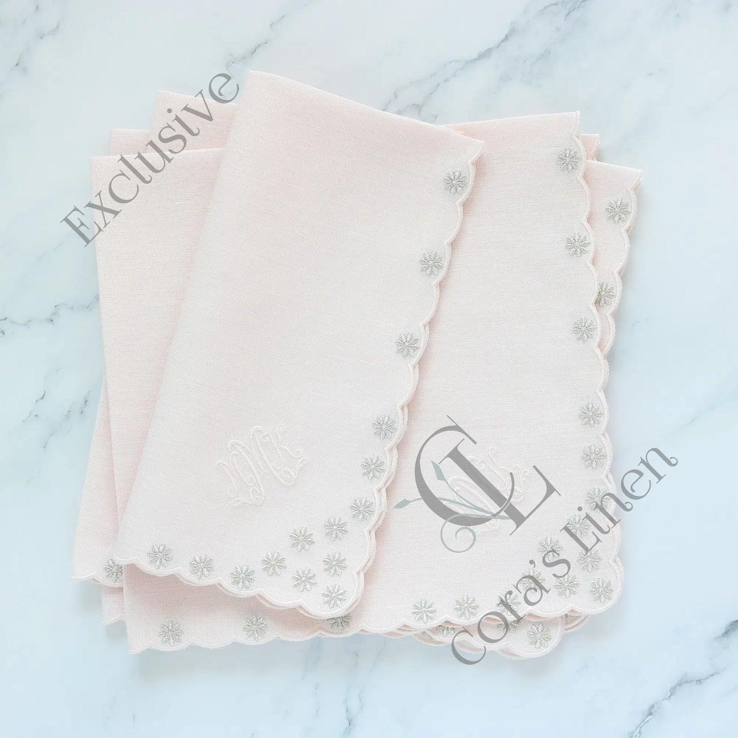 Daisies Scallops Linen Napkins (each)
