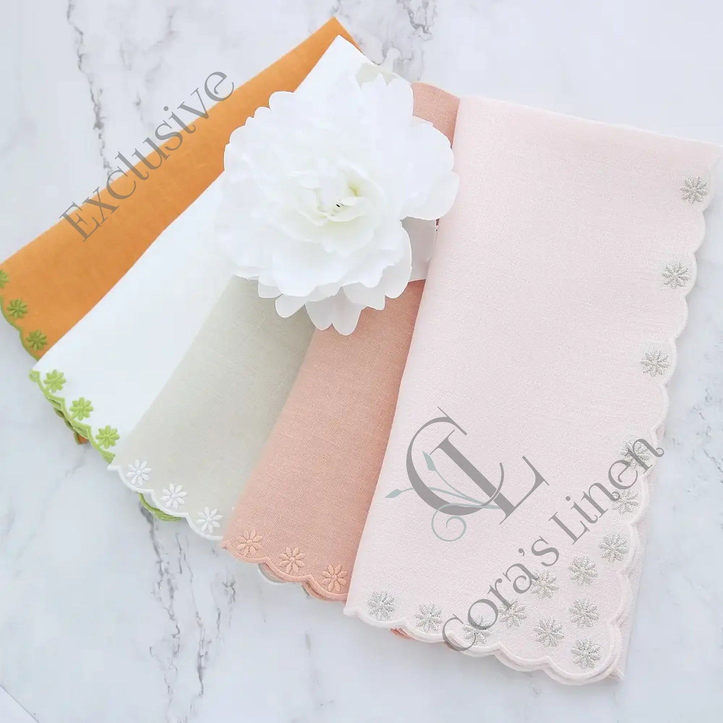 Daisies Scallops Linen Napkins (each)