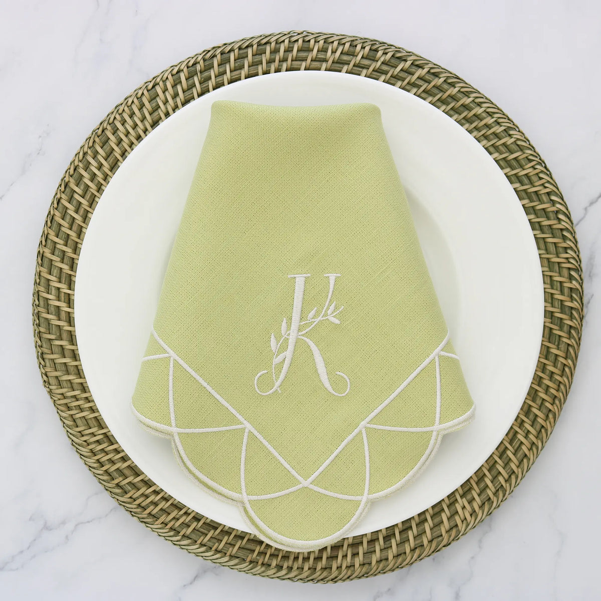 Georgia Green Daisy Scallops Linen Dinner Napkins (each)
