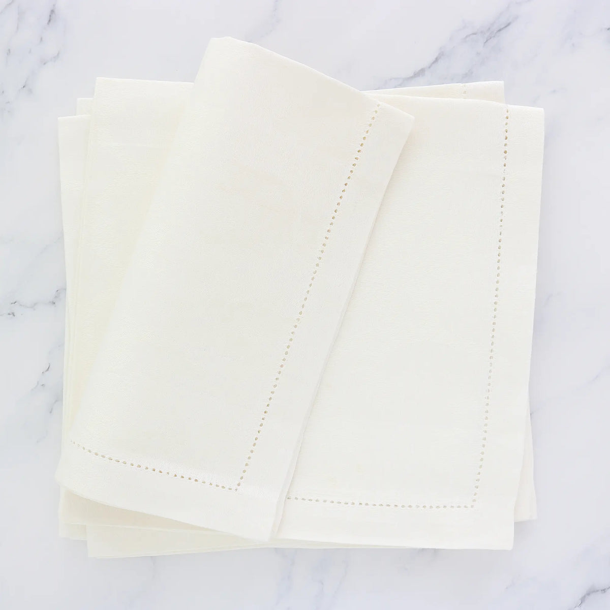 Darby Hemstitched Dinner Napkins (each)