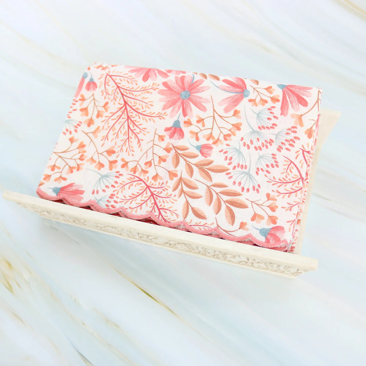 Floral Prints Scalloped Linen Guest Towel (each)