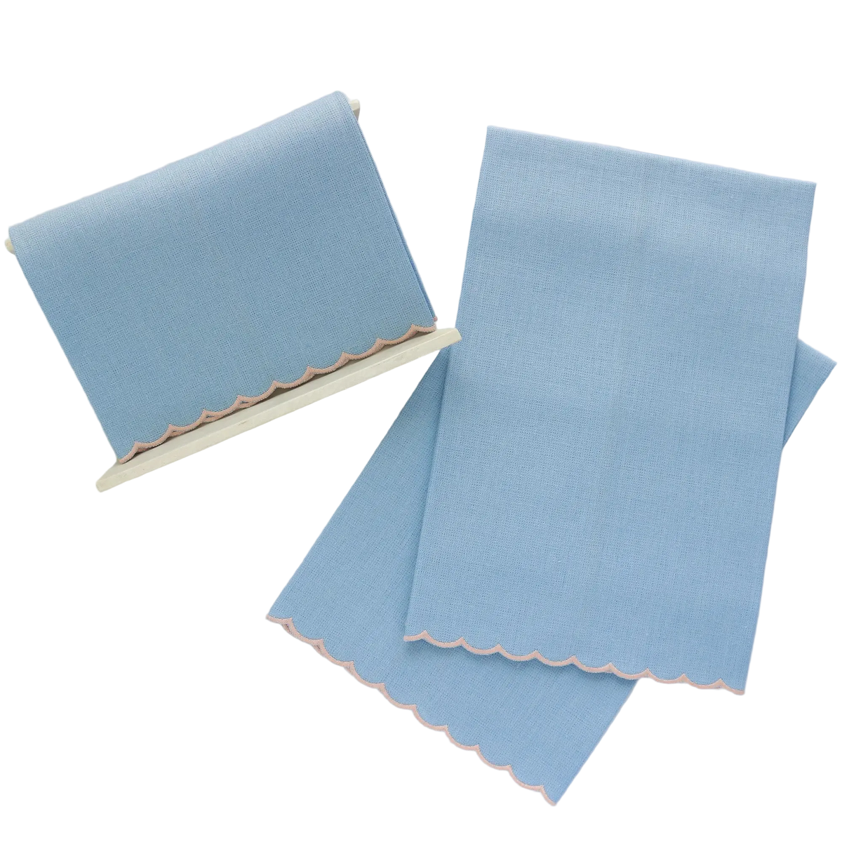 Verona Scalloped Linen Guest Towel