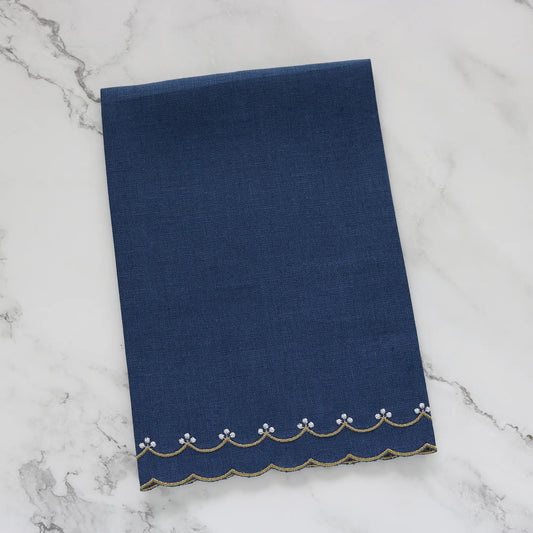 Sapphire Gold and Silver Bergamo Scalloped Linen Guest Towel (each)