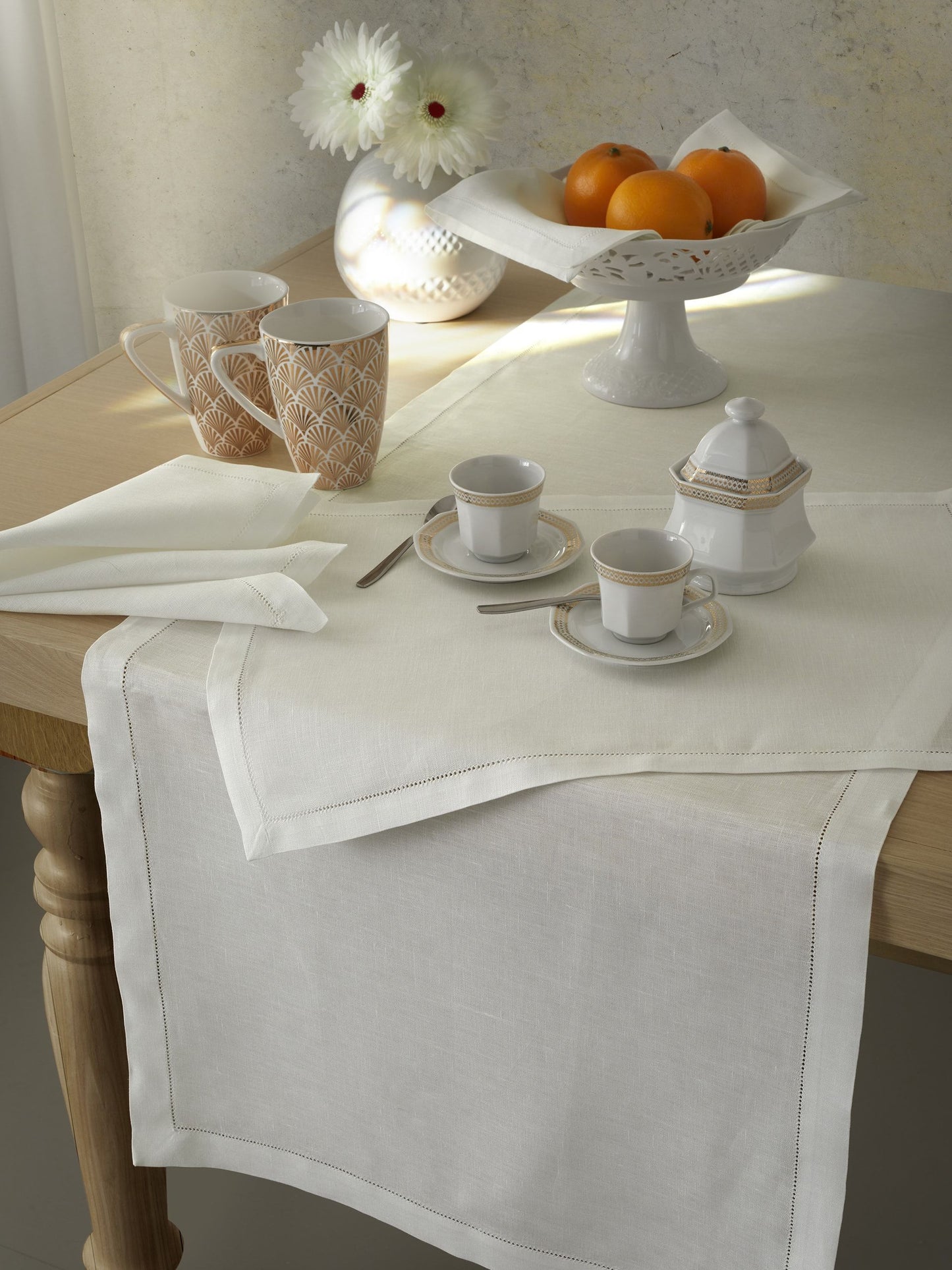 Serviettes de table ajourées blanches Ambra (ensemble de 6)