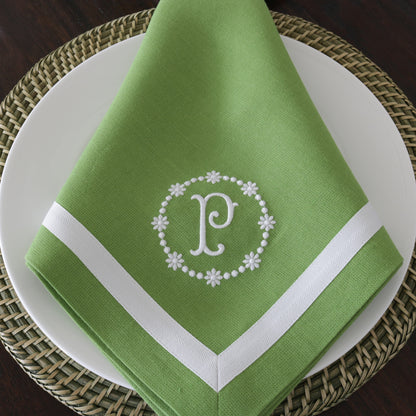 Tovaglioli da tavola verdi con bordo in nastro bianco (set di 4)