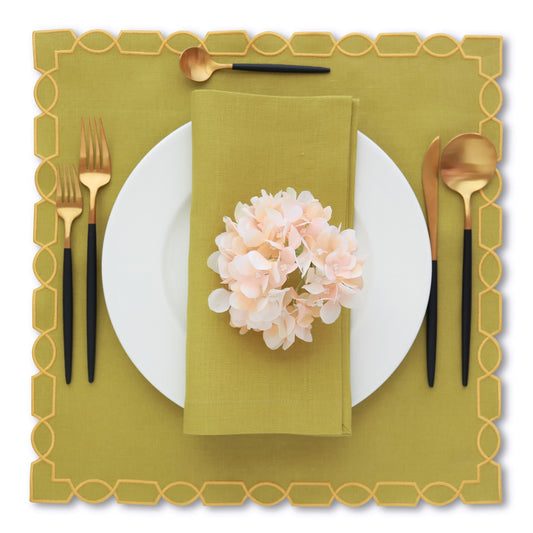 Made to order Bernhardt linen napkins and placemats (set of 4)