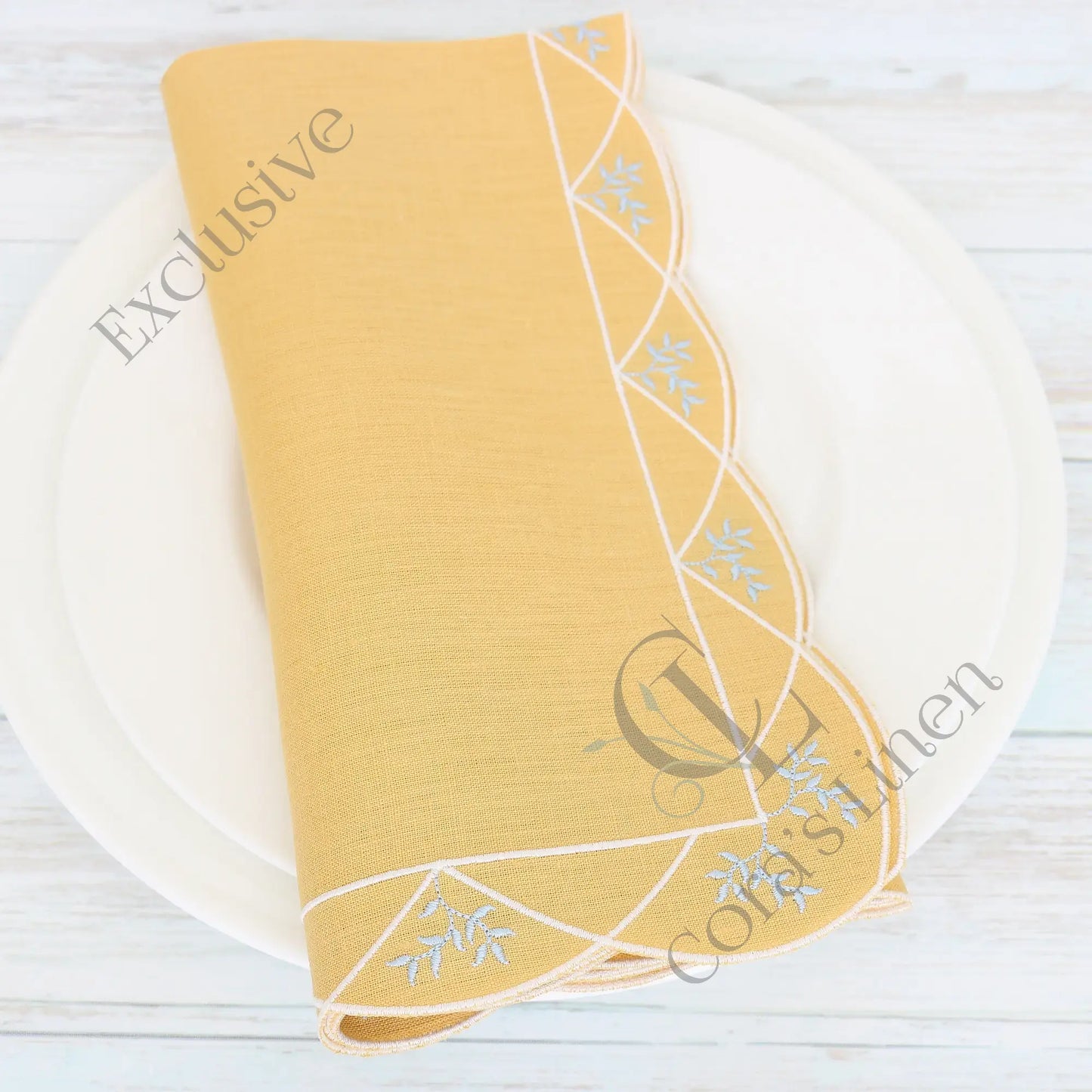 Clara Leafy Branch and Scallops Linen Napkin (each)