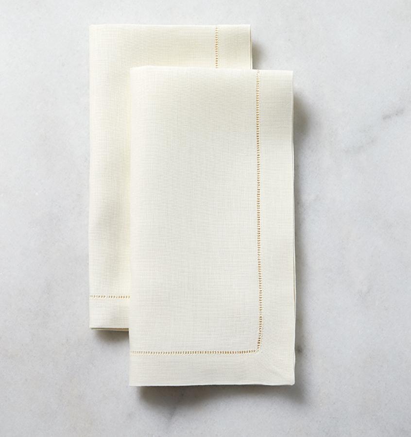 White Classico Hemstitched Dinner Napkins (set of 4)