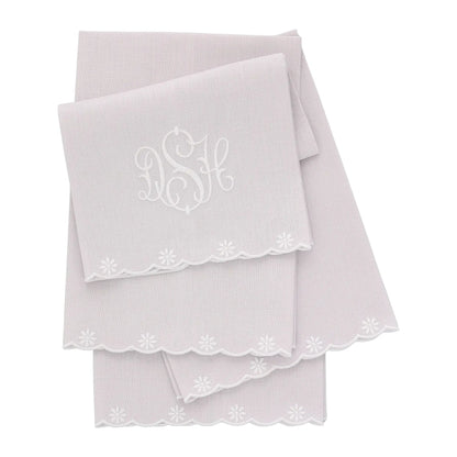 Daisies Scalloped Linen Guest Towel
