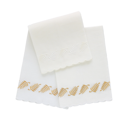 White Fern Scalloped Linen Guest Towel (each)