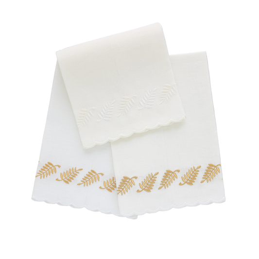 White Fern Scalloped Linen Guest Towel (each)