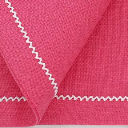 Tovaglioli da pranzo in lino rosa rossetto con finiture in picot bianco invertito (set di 4)