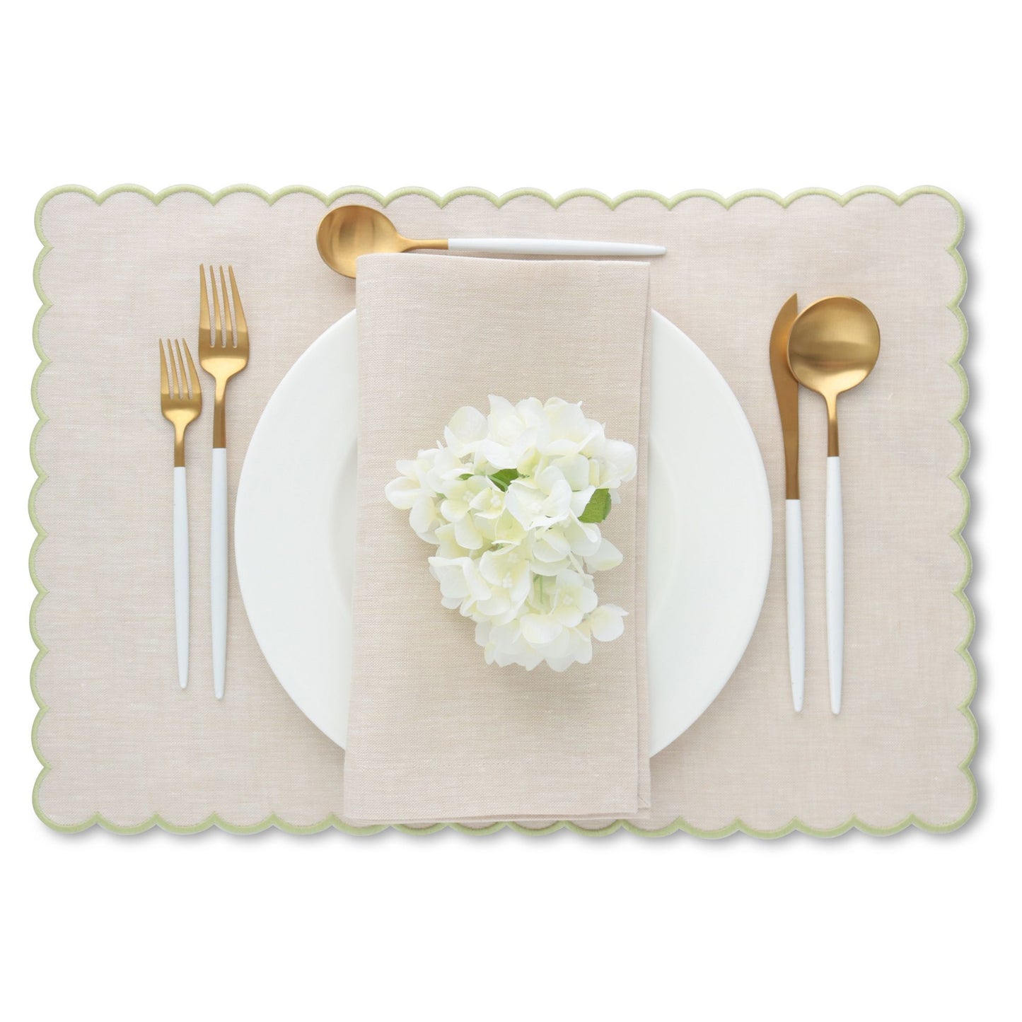 Beach and Green scalloped border placemats (set of 4)