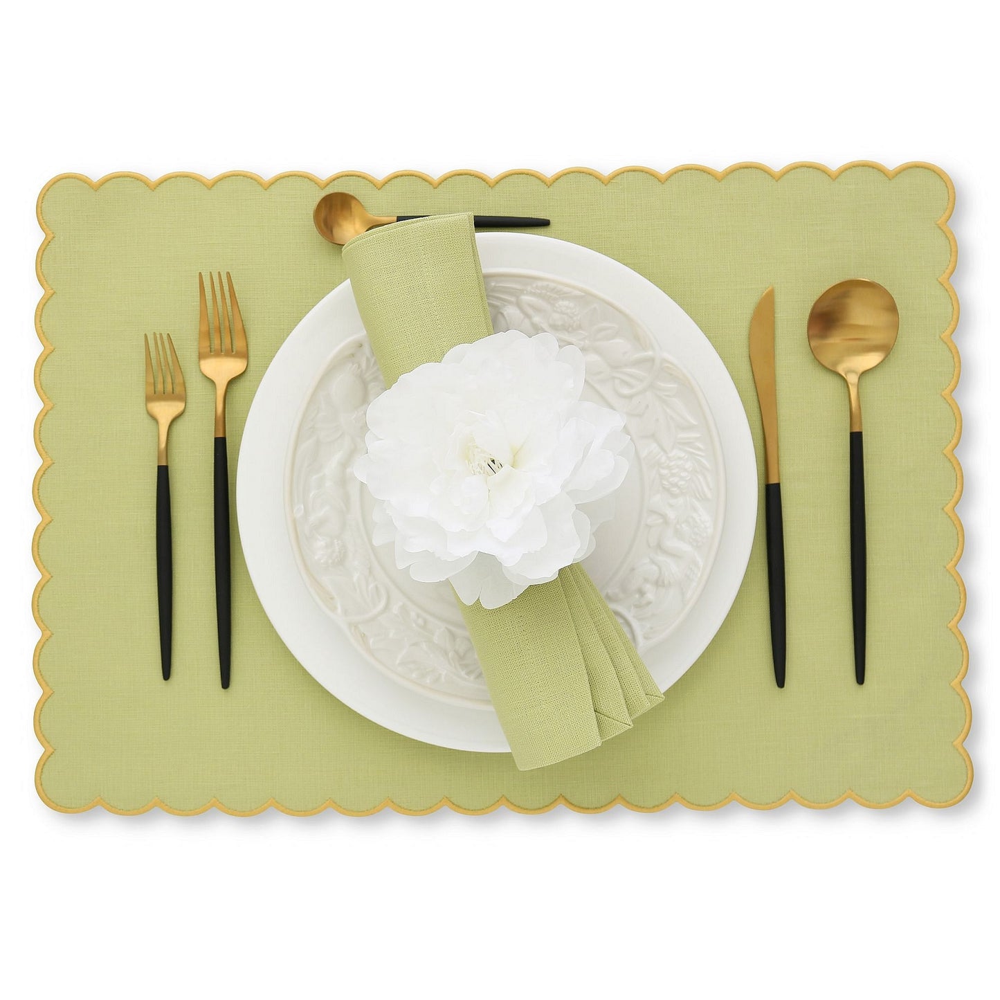Georgia Green and Yellow Gold scalloped border linen placemats (set of 6)