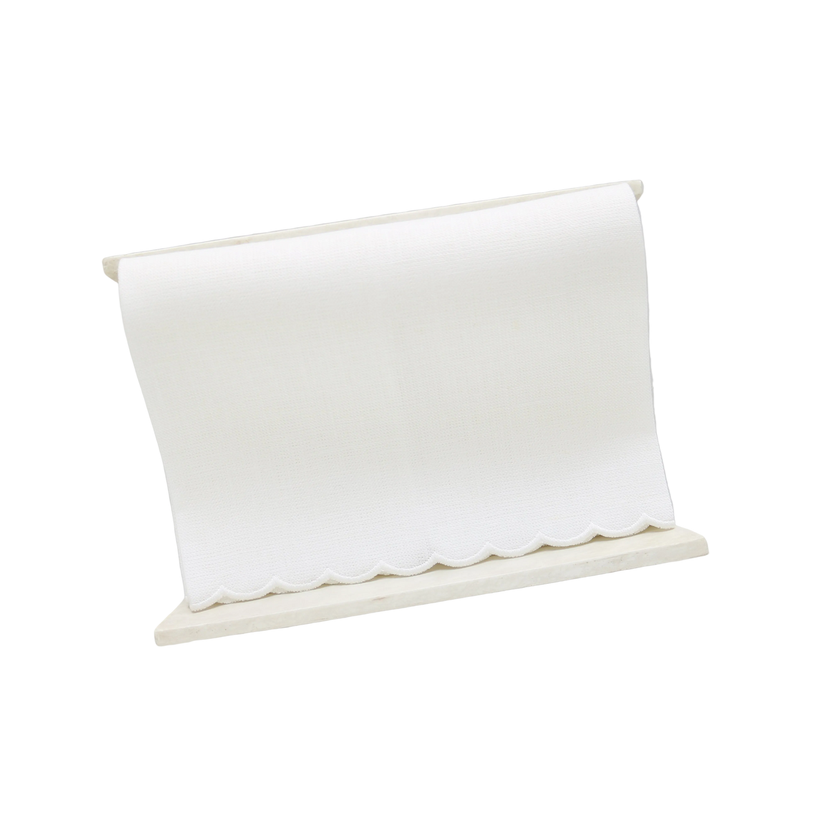 Verona Scalloped Linen Guest Towel