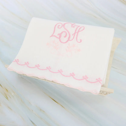 White Bergamo Scalloped Linen Guest Towel (each)